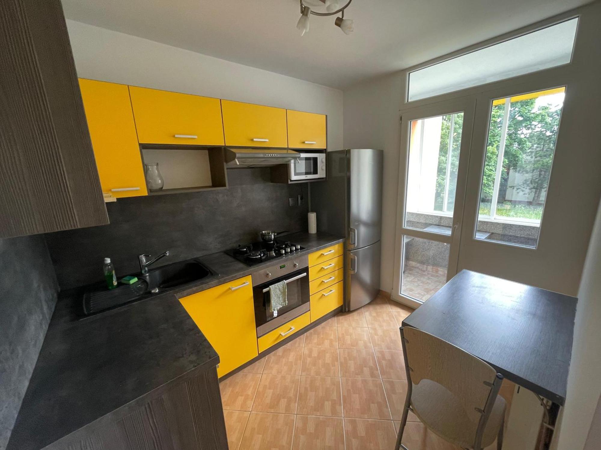 3br Near Center With Parking Apartament *