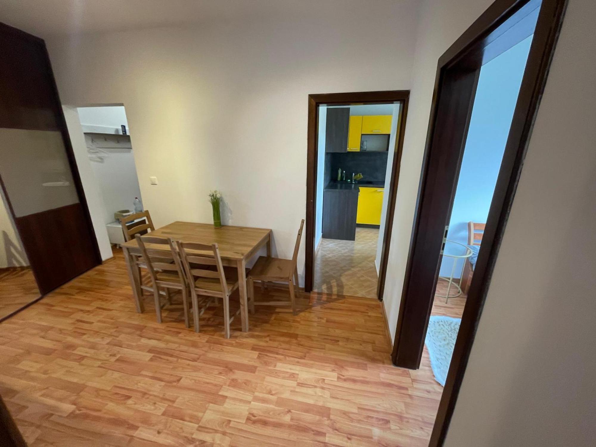 3br Near Center With Parking * Bratysława